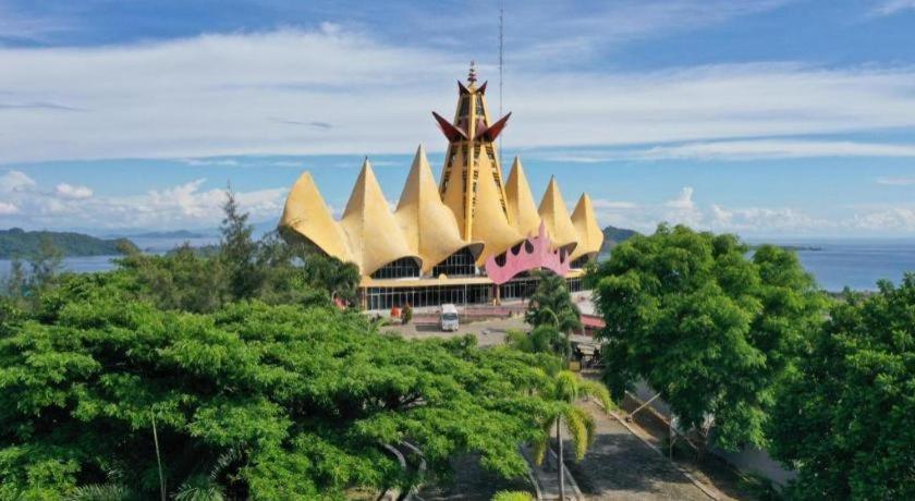 Hotel Grand Kutilang Syariah Bandar Lampung Bagian luar foto