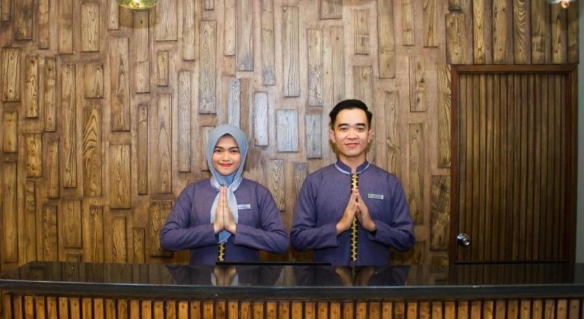 Hotel Grand Kutilang Syariah Bandar Lampung Bagian luar foto